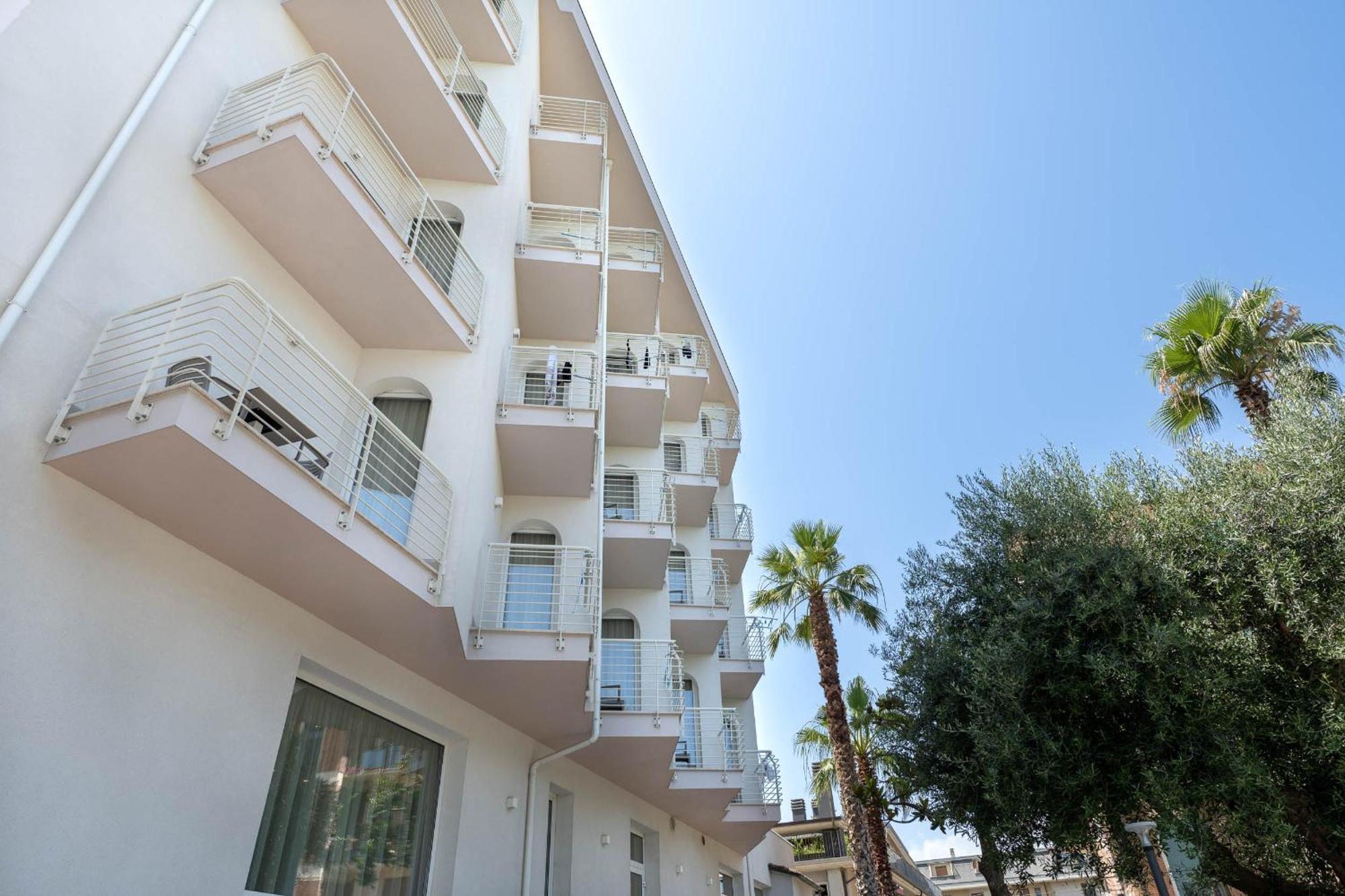 Hotel Velia Grottammare Eksteriør billede